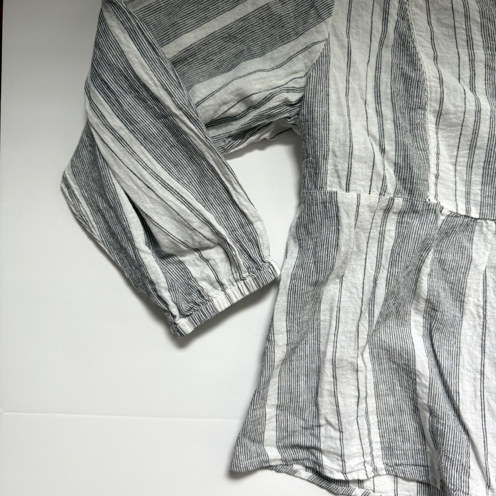 Banana Republic black and white striped linen peplum top, size s - Picture 6 of 8
